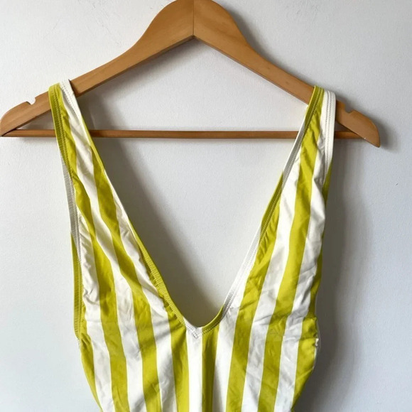 Dippin Daisys  Euphoria Striped High Cut Cheeky One Piece Swimsuit Sz S - Picture 6 of 10
